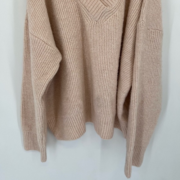 Topshop Oversized Preppy Ribbed Knit V Neck Slouchy Pullover - Picture 3 of 6